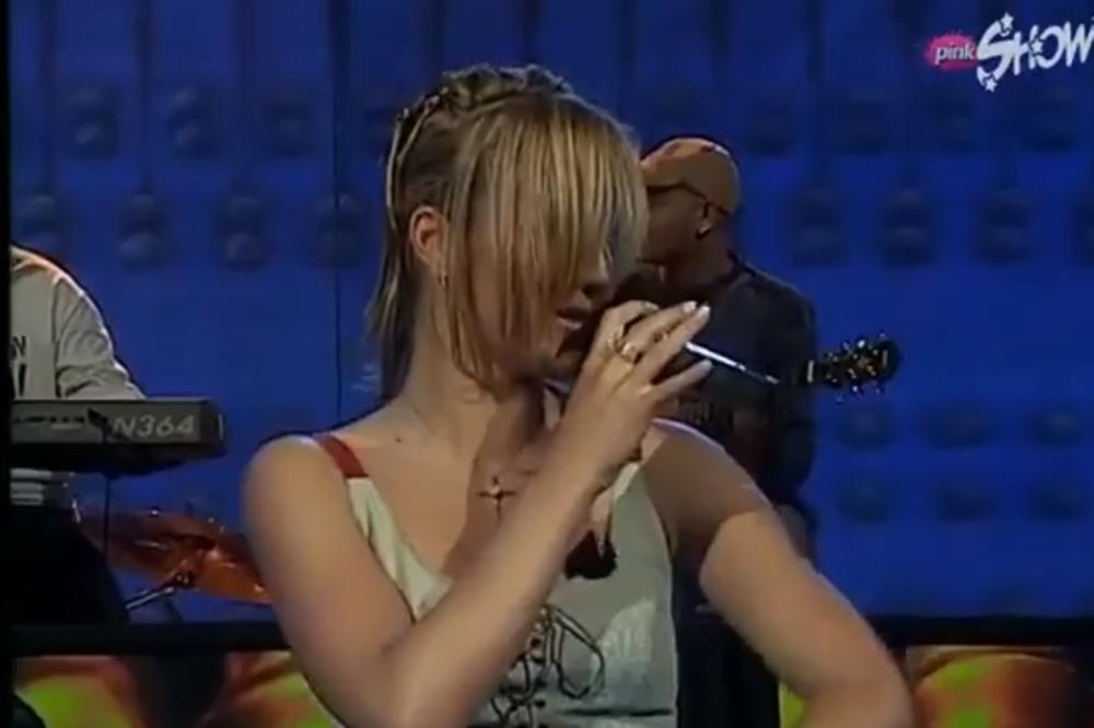 BILA JE JEDNA OD NAJPOPULARNIJIH PEVAČICA! Nizala je hitove, a onda samo NESTALA! Da li se sećate NJE?