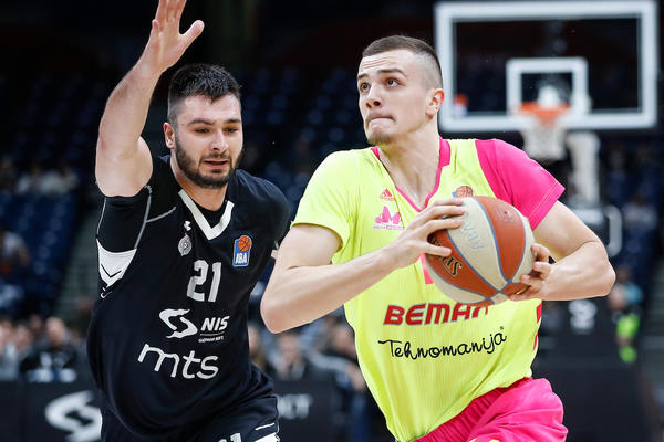 "TU JE DA OSTANE": Bulsi zvanično predstavili MARKA SIMONOVIĆA! (FOTO)