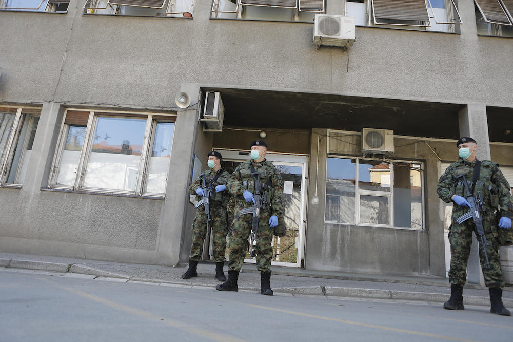 DA LI SE U BEOGRAD UVODI VANREDNO STANJE? Šta tačno podrazumeva ovog puta i kolika nam opasnost preti