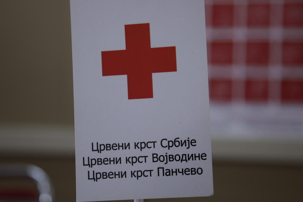 PANČEVO 24/7 UZ NAJSTARIJE: U Gradskoj upravi registruju se pozivi, a volonteri Crvenog krsta odmah izlaze na teren