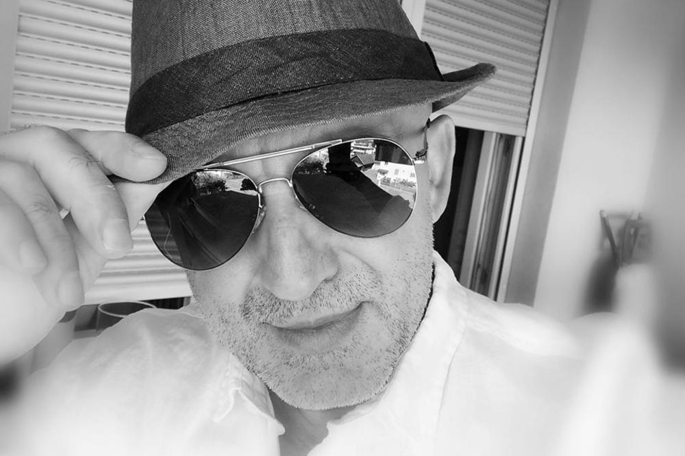 NAŠ FOLK PEVAČ ZAVRŠIO U IZOLACIJI NAKON POVRATKA U ZEMLJU: Nećete verovati o kome je reč! (FOTO)