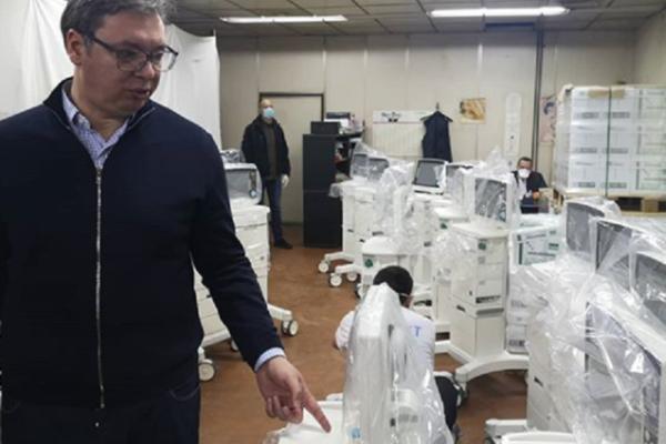 U KLINIČKI CENTAR SRBIJE STIGLI NOVI RESPIRATORI! Predsednik Vučić objavio LEPE VESTI, ali je poslao i 1 PORUKU