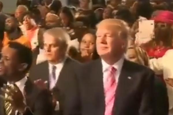 OPLETI! TRAMP ĐUSKA UZ CRNOGORSKE NARODNJAKE: Fali samo da ga pozovu u Nikšić! (VIDEO)