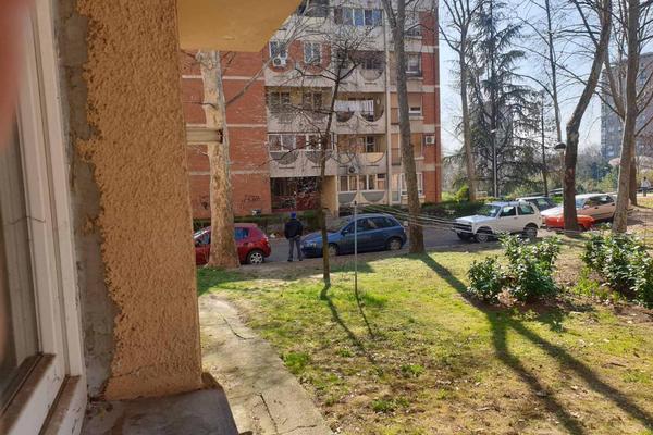 PENZOS ZEMUNAC IZAŠAO JE IZ KUĆE I UPRKOS ZABRANI: Usledila je ŽESTOKA SVAĐA, sve što su mu rekle BILE SU U PRAVU