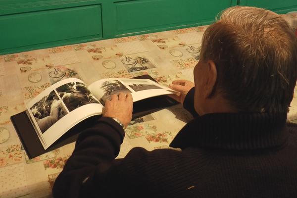 RADIŠA JE SAM U SELU U IZOLACIJI: Cela porodica mu je u Milanu, ŽIVOT SU MU POSTALI STRAH I STREPNJA