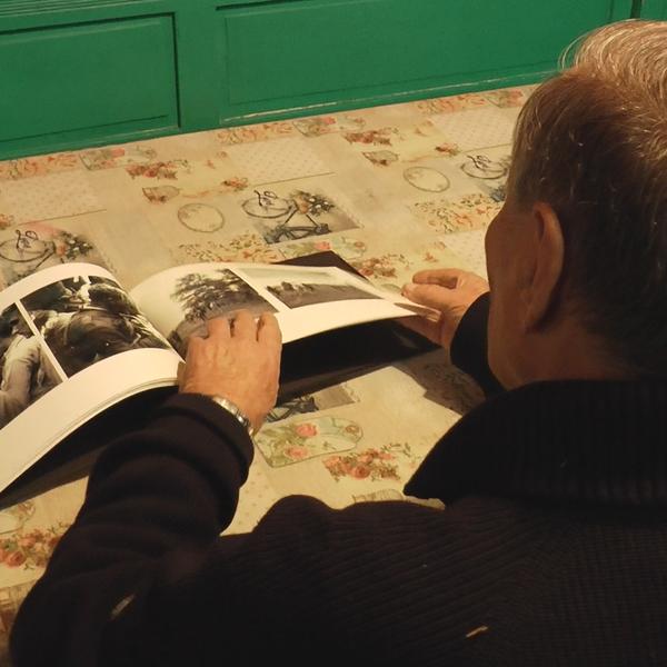 RADIŠA JE SAM U SELU U IZOLACIJI: Cela porodica mu je u Milanu, ŽIVOT SU MU POSTALI STRAH I STREPNJA