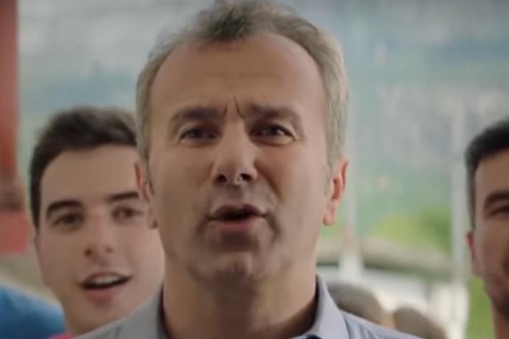 DEJO PSOVAO KORONAVIRUS ISTO KAO PURGERA 1999.: Poručio mu je - Dođi 'vamo, pi**o jedna!