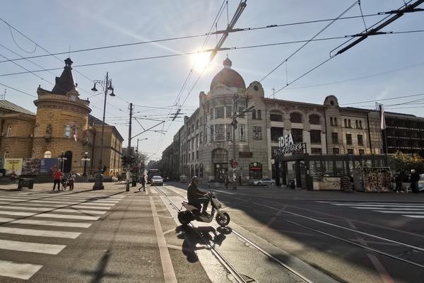 U CENTRU BEOGRADA STANOVI, A PO SRBIJI HALE... Država rasporodaje imovinu po celoj zemlji, CENE SU ZA SVAČIJI DŽEP