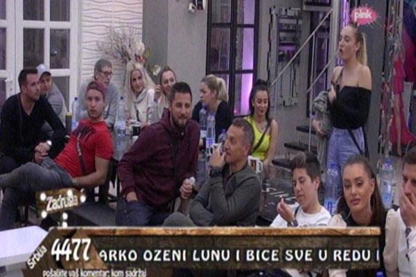 Nataša sasula Janjušu: Skačeš ovde za nju, da bi umočio kada izađeš!