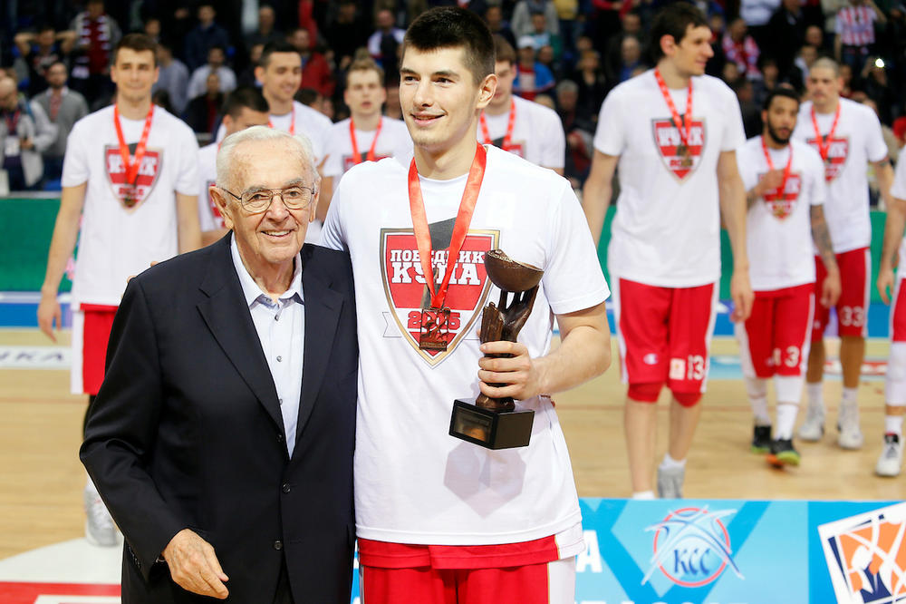 NENADOKNADIV GUBITAK ZA ZVEZDU: Odlaskom Borislava Stankovića završena je jedna epoha, crveno-beli u suzama!