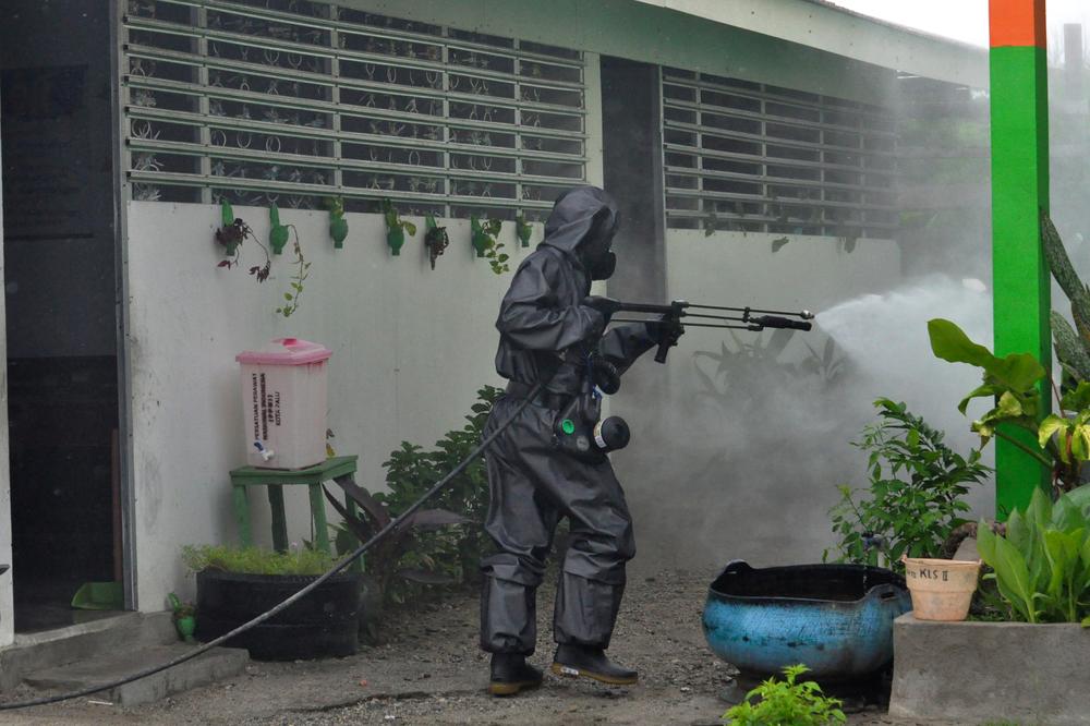NEMAČKI STRUČNJAK ZA VIRUSE otkrio kad bi stvari mogle da se VRATE U NORMALU!