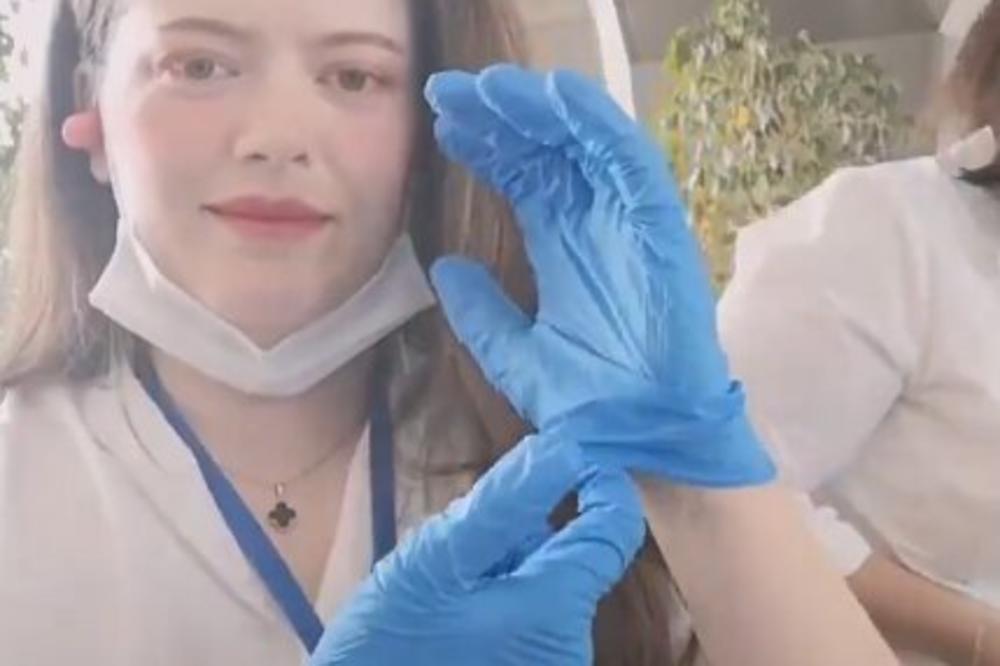 LEPA DOKTORKA POKAZALA KAKO SE PRAVILNO SKIDAJU MASKA I RUKAVICE: Ovaj snimak MORAJU SVI DA VIDE! (VIDEO)