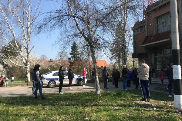 RACIJA U PADINJAKU: Svi koji su bili na OVOJ LOKACIJI, bili su opomenuti! PORUKA JE JASNA (FOTO)