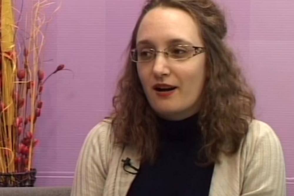 PSIHOLOZI SAVETUJU GRAĐANE: Bombarduju vas ZBOG KORONA VIRUSA, ovo radite ŠTO MANJE