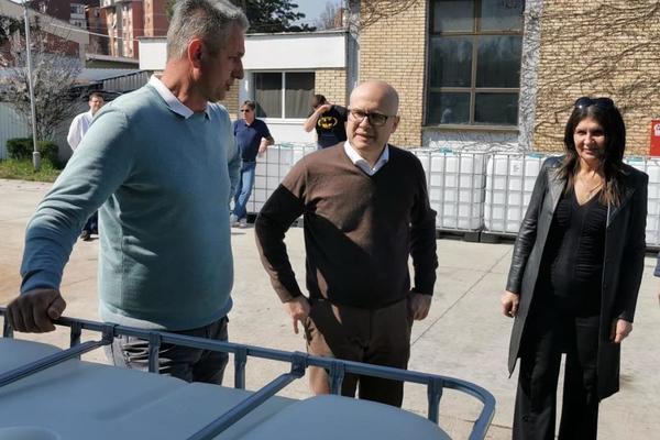 VUČEVIĆ: Zahvaljujući novosadskom vodovodu, počela je isporuka dezinfekcionog sredstva, i ima ga dovoljno (VIDEO)