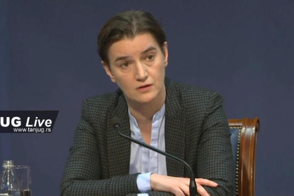 LUPANJE O ŠERPE JE SRAMNA ZLOUPOTREBA, ZBOG TOGA JE UKINUT APLAUZ ZA LEKARE: Ana Brnabić u programu uživo