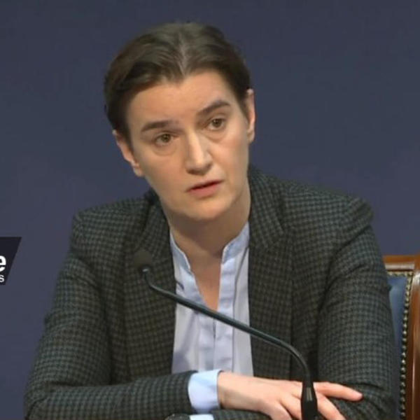 LUPANJE O ŠERPE JE SRAMNA ZLOUPOTREBA, ZBOG TOGA JE UKINUT APLAUZ ZA LEKARE: Ana Brnabić u programu uživo