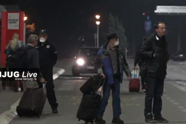 SINOĆ KASNO JE U BEOGRAD SLETEO SPECIJALNI AVION: Dolazak ovih ljudi svi smo čekali