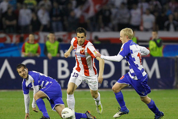 FUDBAL JAČI OD KORONE: Nikola Maksimović ponovo među Srbima?