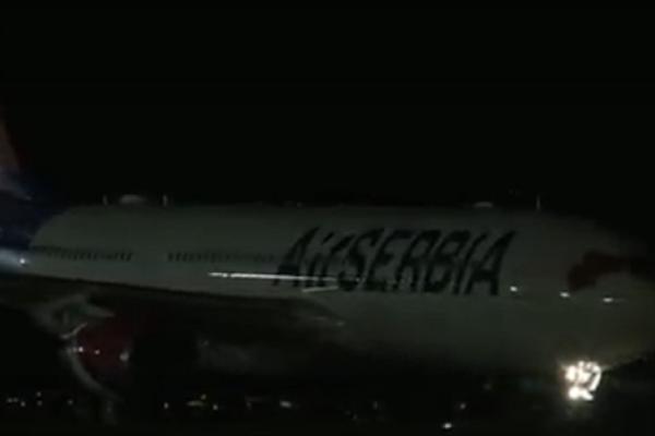 STIGLA NOVA TURA POMOĆI IZ KINE: Najveći avion Er Srbije doleteo iz Šangaja!