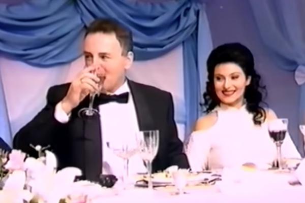 ARKAN JE OVU ŽENU VOLEO PRE CECE, ALI JE ONA ZBOG PEVAČICE POBEGLA IZ ZEMLJE: Priznao joj je da voli Svetlanu!