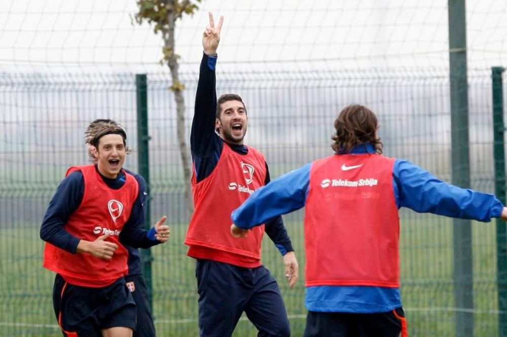 TO NAM JE MOŽA JEDINA ŠANSA: Ovde je zdravstveni sistem bukvalno na kolenima! Zabranite kretanje svima 00-24!