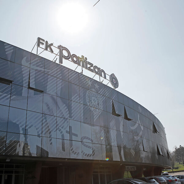ČLAN PARTIZANA POZITIVAN NA KORONAVIRUS: Opaka bolest stigla i do Humske!