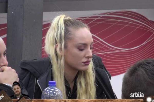 PRODUKCIJA NIJE ZVALA LUNU U ZADRUGU: Histerisala i imala NERVNE SLOMOVE, zvala produkciju NON-STOP da je ubace