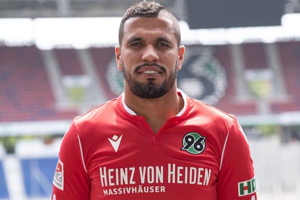 NIKADA OVAKAV BOL NISAM OSETIO: Pozitivan je na COVID-19 i otkrio je sve strašne detalje ovog opakog virusa!