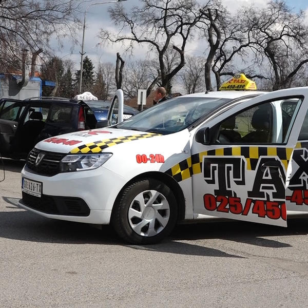 SVAKODNEVNA BORBA PROTIV KORONA VIRUSA: Grad Sombor uveo besplatnu dezinfekciju svih taxi vozila