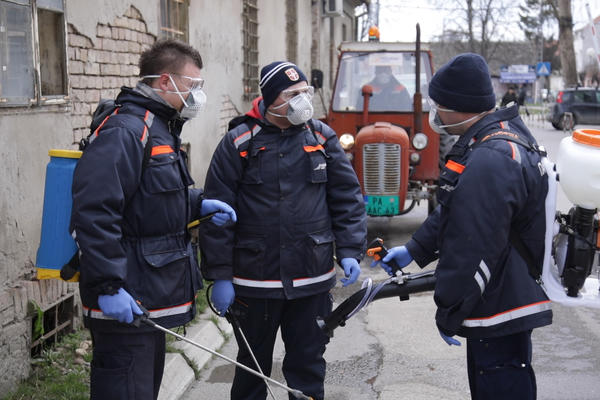 U PANČEVU POČELA PROIZVODNJA SREDSTVA ZA DEZINFEKCIJU: Počela dezinfekcija javnih ustanova površina (VIDEO)