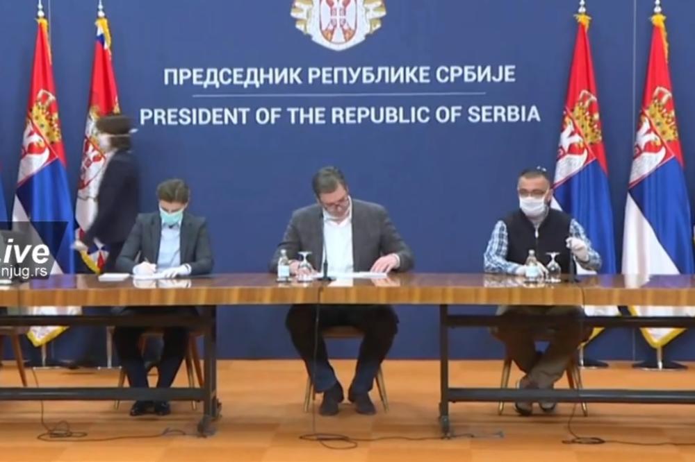 (VIDEO) VUČIĆ SE OBRATIO NACIJI: Korona je odnela treću žrtvu!