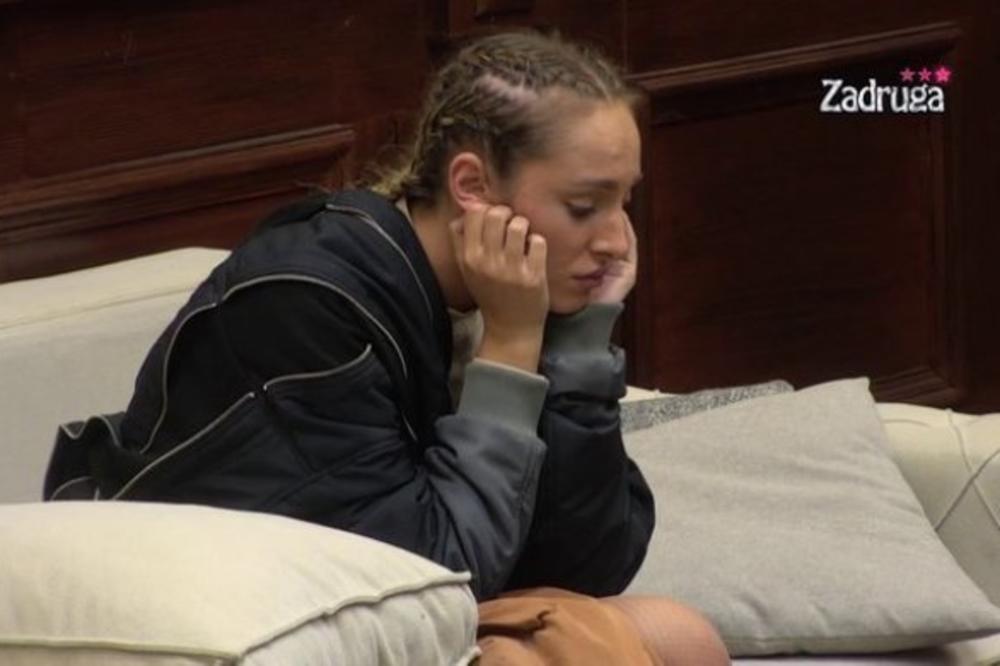 MARKO POLOMIO STO TOKOM SVAĐE SA LUNOM! Haos u pabu: Pi*ko jedna, daću ti ja FANOVE