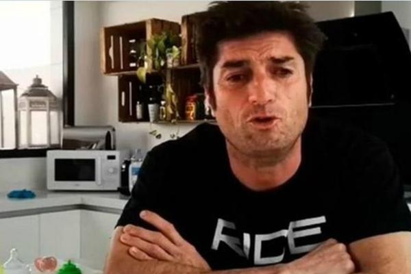 PUSTILI STE MOG OCA DA UMRE! Moja majka je isto zaražena i ne sme u bolnicu, jer se boji da ćete i nju ostaviti!