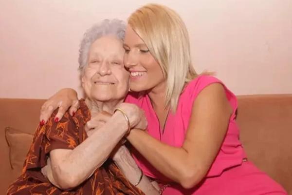 UMRLA ČUVENA BAKA JELENE GOLUBOVIĆ! Imala je 97 godina!