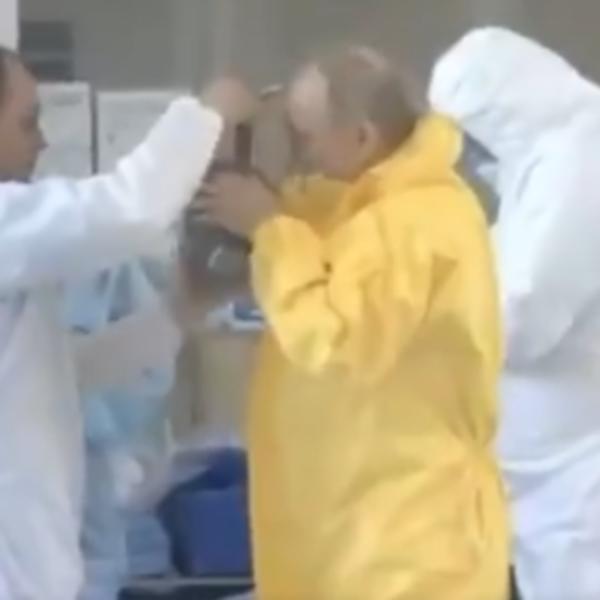PUTIN U ZAŠTITNOM ODELU U NAJVAŽNIJEM MESTU U RUSIJI: Pogledajte kako se oni bore protiv KORONE (VIDEO)