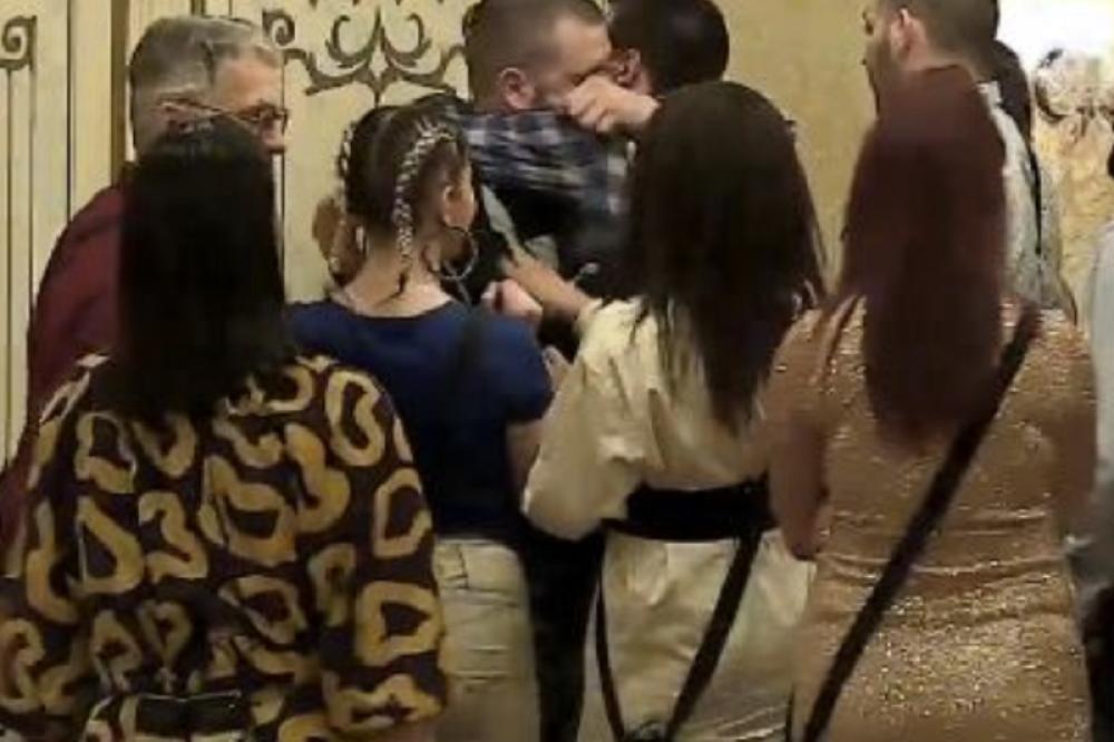 10 UČESNIKA IZBAČENO IZ PAROVA: Evo ko sve mora MOMENTALNO da napusti vilu!