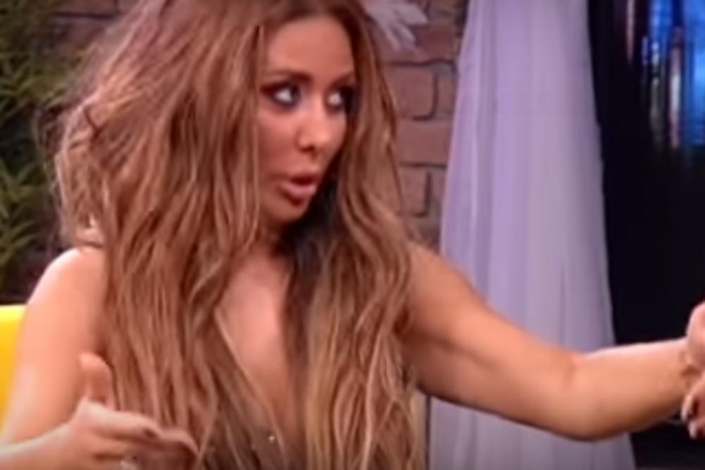 ANA NIKOLIĆ NOVOM FOTKOM ZABRINULA DOKTORE I SVE NA INSTAGRAMU! Bolesno je mršava, od nje su ostale samo KOSTI