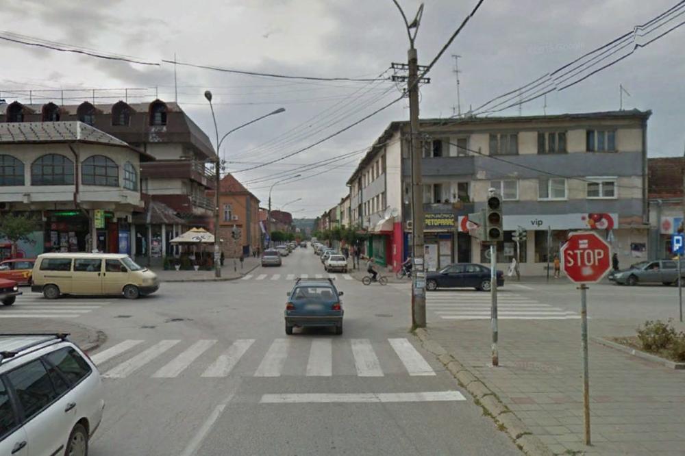 JEZIVA NESREĆA KOD SVRLJIGA! Poginula žena u sanitetu, povređene dve osobe, vatrogasci ih jedva izvukli iz vozila