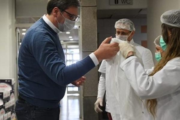 VUČIĆEV NAJBOLJI DRUG IZ DETINJSTVA PREMINUO OD KORONA VIRUSA! Predsednik Srbije saznao tužnu vest