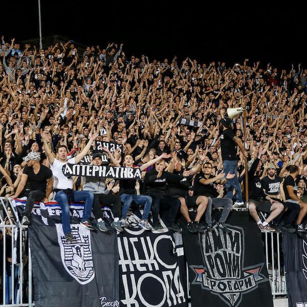 GROBARI POSLALI BRUTALNU PORUKU PRIVOĐENOM AMFILOHIJU: Reči koje će odjeknuti Crnom Gorom!