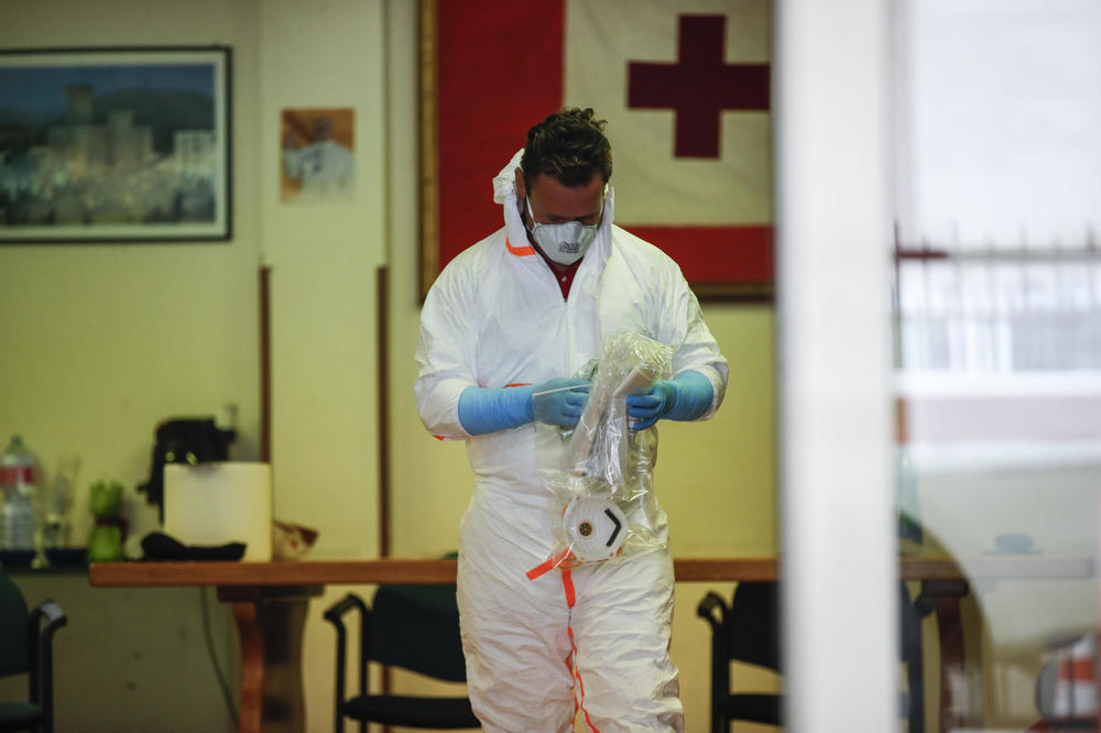 OVO JE PRESEK STANJA: U Mađarskoj broj zaraženih porastao na 300, preminulo 10 osoba