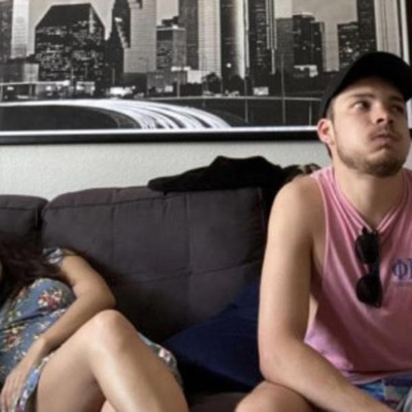 RASKINULI SU, ONDA JE ČUO DA JE NJEN OTAC ZARAŽEN: Ovako je kad si u karantinu sa BIVŠOM DEVOJKOM!