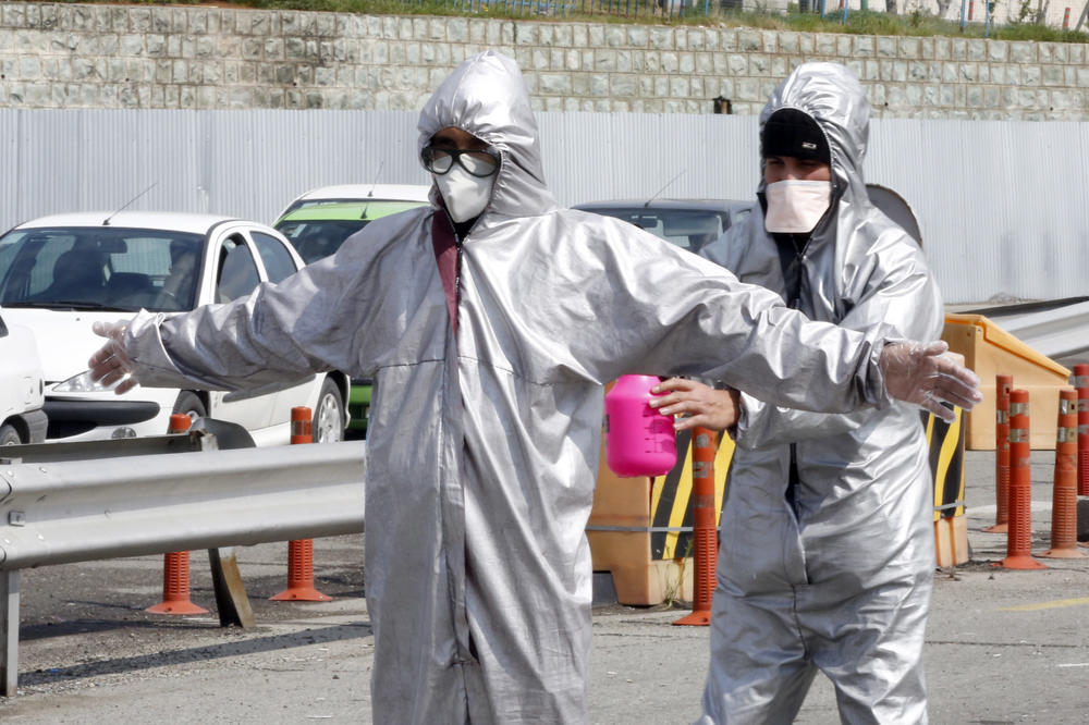 UŽAS U NJUJORKU, MEDICINSKI TEHNIČAR UMRO OD KORONE, SVI SU BESNI: Koristimo KESE ZA ĐUBRE KAO ZAŠTITU, nema opreme