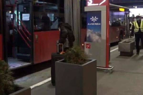 SRBI MOGU DA ODAHNU? Grci ublažili MERE na aerodromima, EVO ŠTA SE SVE UKINULO