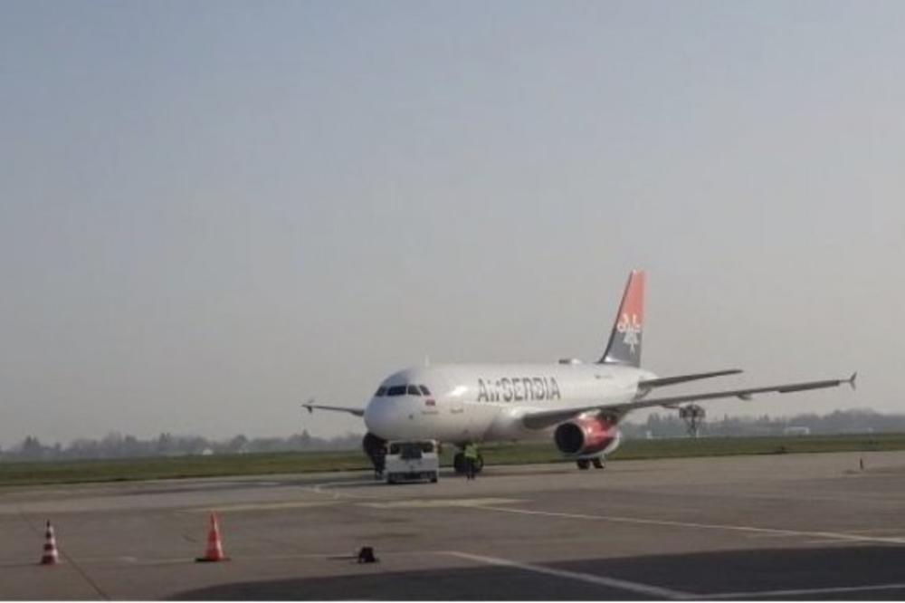 Avion Er Srbije vratio 109 naših građana iz Istanbula