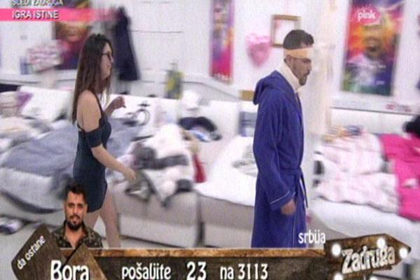 RAZBIO GLAVU ČOLAKU, BANE IMA 7 KOPČI NA GLAVI! Mensur kažnjen tromesečnim honorarom!