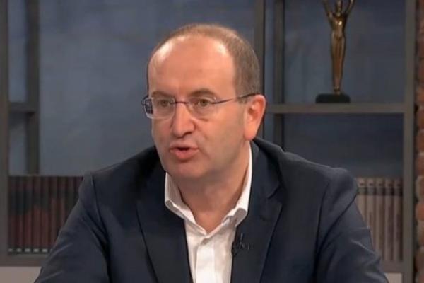 DR ZORAN GOJKOVIĆ UPOZORAVA GRAĐANE! Na brutalno iskren način obratio se SVIMA!