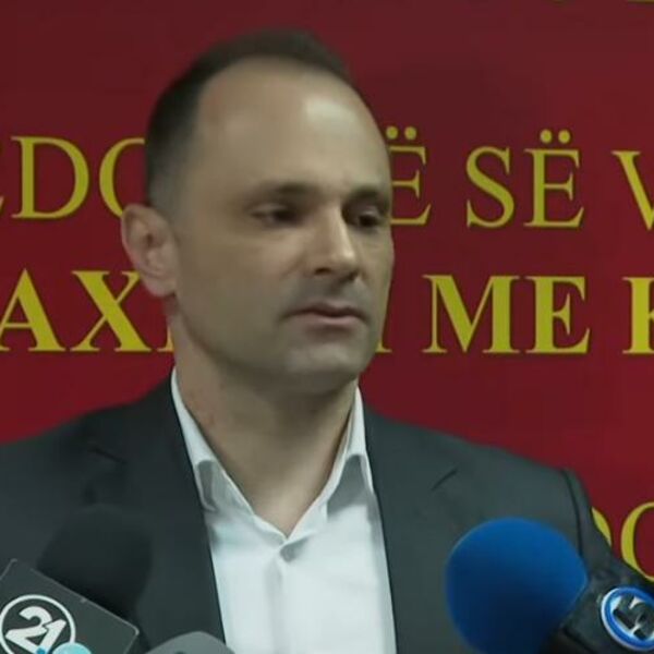 MAKEDONCI PONOVO U PANICI ZBOG KORONE! Pada novi policijski čas, oglasio se ministar zdravlja HITNO!