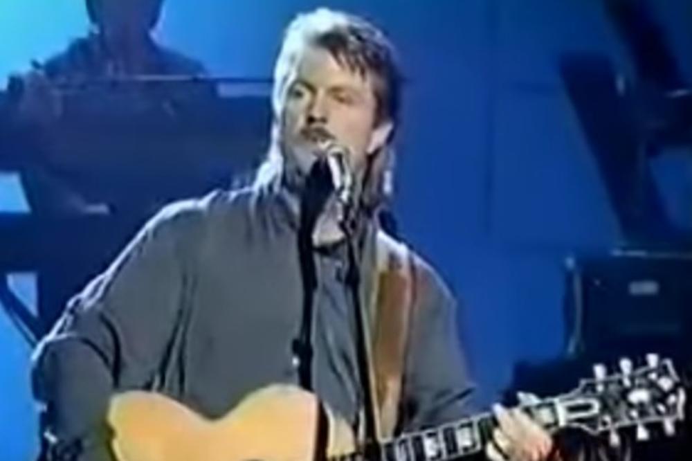 ČUVENI PEVAČ UMRO OD KORONAVIRUSA: Na kraju je imao samo jednu molbu!